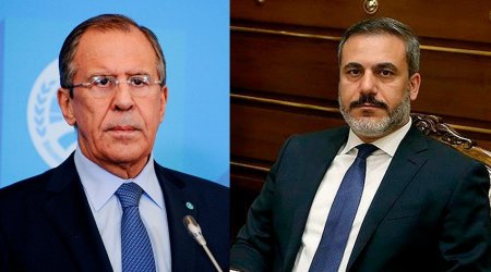 Sergey Lavrov Hakan Fidanla taxıl sazişini müzakirə etdi