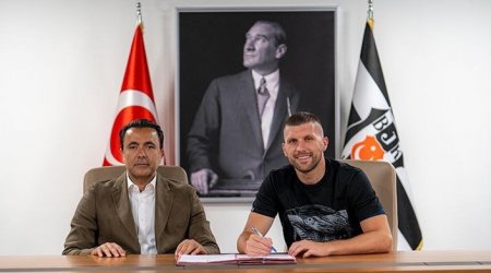 “Beşiktaş” xorvatiyalı futbolçu ilə müqavilə imzaladı