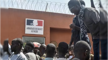 Niger Fransa səfirinə ölkədən getmək üçün 48 saat vaxt verdi