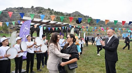Mehriban Əliyeva Laçında keçirilən bayram şənliyindən PAYLAŞIM EDİB - FOTO 