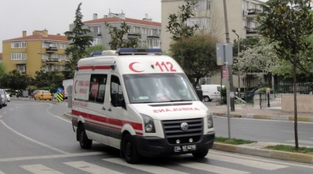 Türkiyədə turist avtobusu aşdı - 26 nəfər xəsarət aldı - FOTO