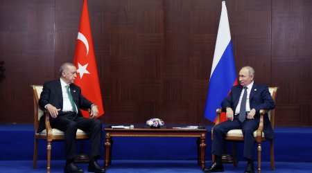 Putin Ərdoğana Mixail Qusmanın Türkiyə liderinin həyatından bəhs edən filmi TƏQDİM EDİB 