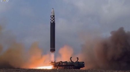 Şimali Koreya Yapon dənizinə iki raket ATDI – VİDEO  