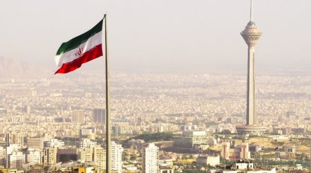 İranda etirazçılarla polis arasında TOQQUŞMA: Yaralananlar var – VİDEO  