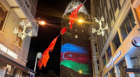 İstanbulun Qalata qülləsi üçrəngli bayrağımızla RƏNGLƏNDİRİLİB - FOTO/VİDEO 