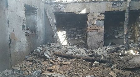 Şəkidə ev YANDI