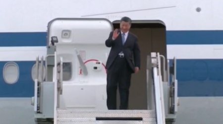 Çin lideri ABŞ-a getdi, Baydenlə görüşəcək - VİDEO