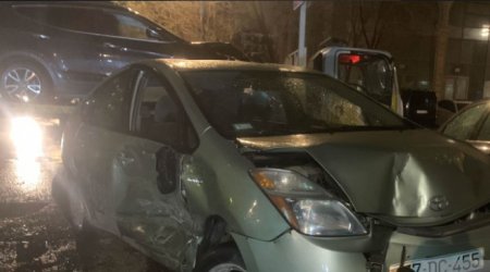 Bakıda “Prius” yenə qəza törətdi: Dörd maşın... - FOTO 