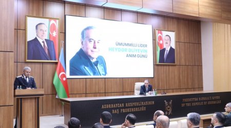 Baş Prokurorluqda Heydər Əliyevin xatirəsinə həsr olunmuş anım tədbiri keçirilib - FOTO