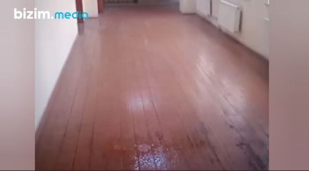 Pedoqoji Universitetin binasına yağış suyu doldu – VİDEO 