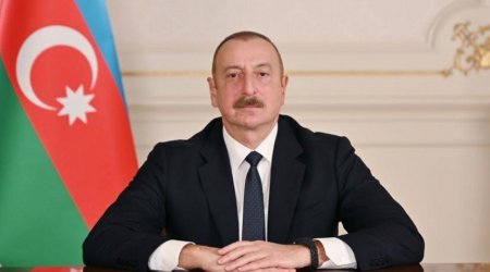 Dmitri Medvedev İlham Əliyevi TƏBRİK EDİB 