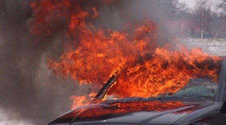 Xaçmazda “Mercedes” YANIB 