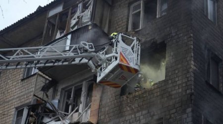 Ukraynaya raket hücumu nəticəsində 5 nəfər ölüb - FOTO