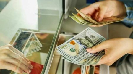 Azərbaycan bankları köhnə dollarları niyə almır? – RƏSMİ AÇIQLAMA  