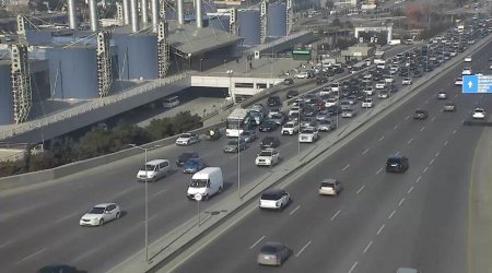 Nasaz avtomobil Bakı-Sumqayıt yolunda SIXLIQ yaratdı  