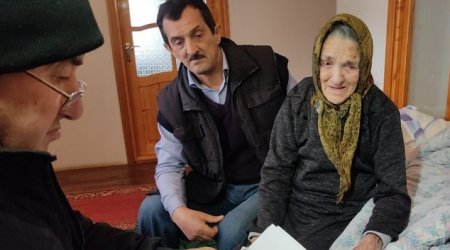 Oğuzda 102 yaşlı seçici səs verdi – FOTO  