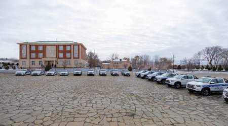 Naxçıvan polisinə yeni avtomobillər verildi – FOTO  