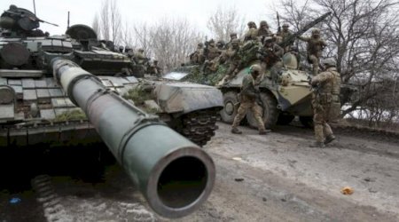 Ukrayna ordusu Avdeyevkada Rusiyanın zirehli döyüş maşınını PARTLADIB - VİDEO 