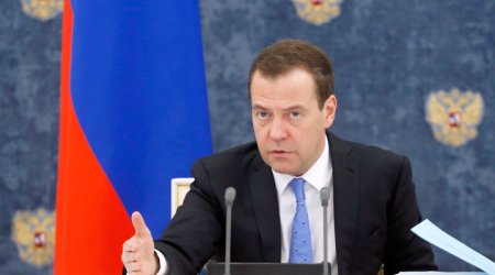 Medvedev: “Rusiyanın Fransa üçün artıq qırmızı xətləri yoxdur” - FOTO