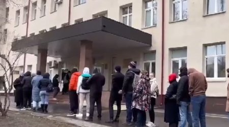 Moskva sakinləri qan vermək üçün xəstəxanalara axın etdilər – VİDEO 