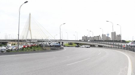 NİİM: Heydər Əliyev prospektində qəza səbəbindən bağlanan yol açılıb