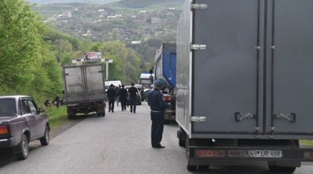 Tavuş sakinlərinin bağladıqları Ermənistan-Gürcüstan yolu açıldı - FOTO/VİDEO