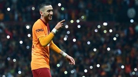 “Qalatasaray” bu futbolçu ilə razılığa gəldi