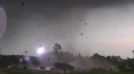 ABŞ-da tornado: 21 ölü var - VİDEO