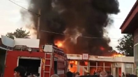 Lənkəranda mağaza əşyaları ilə birlikdə yandı – YENİLƏNİB/VİDEO   