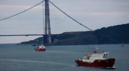 Türkiyə Bosfor və Çanaqqala boğazlarından gəmilərin keçid haqqını artırdı