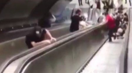 İzmir metrosunda eskalatorda problem yarandı: 11 nəfər xəsarət aldı - VİDEO