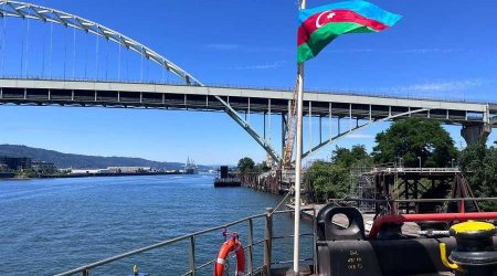 ABŞ limanına müstəqil Azərbaycan bayrağı altında ilk gəmi yan alıb