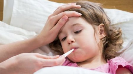Körpələr arasında yayılan rotavirusla bağlı pediatrdan XƏBƏRDARLIQ: “Evdə müalicə risklidir”