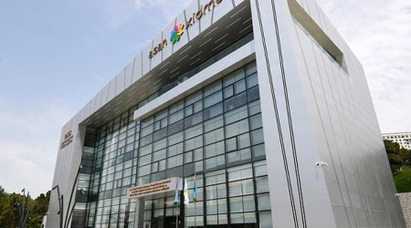 “ASAN Xidmət”də 10 min manat pulunu alıb qaçdı
