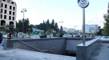 Mağazalar bağlandı: Metronun "20 Yanvar" stansiyası zibil altında qaldı – VİDEO 