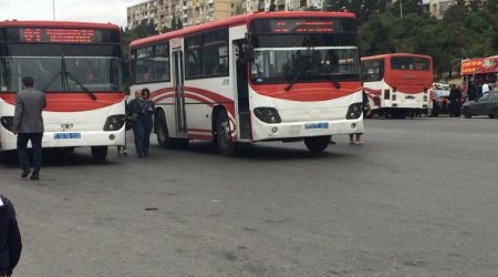 Marşrut avtobusu piyadanı vurub öldürdü