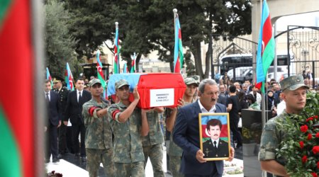 İtkin şəhid Mübariz Məmmədov torpağa tapşırıldı - FOTO/VİDEO