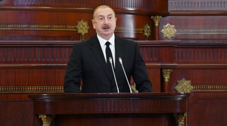 İlham Əliyev: "Ermənistan razılaşdırılmamış müddəaları sülh müqaviləsindən çıxarıb"