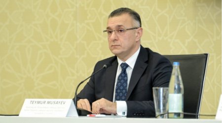 “Bölgə xəstəxanalarında kadr çatışmazlığı ilə bağlı konsepsiya sənədi hazırlanıb” – Nazir