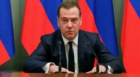 Medvedev rus generalın ölümünə görə Ukraynanı hədələdi