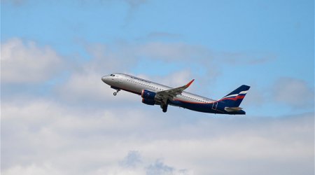 SON DƏQİQƏ: Aeroflot təyyarəsi Daşkənddə məcburi eniş edib - VİDEO