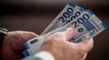 Bu gündən minimum aylıq əməkhaqqı 400 manat oldu