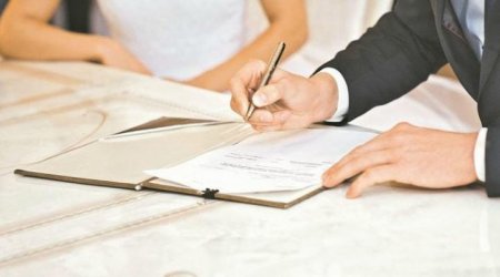 Evlənmək istəyənlərə YENİ XƏBƏR – Nikah müqaviləsinin bağlanması məcburi olacaq?