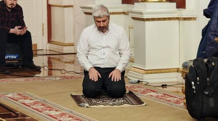 Kremldə cümə namazı QILINDI -VİDEO