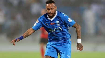 Neymar künc nöqtəsindən birbaşa qol vurdu - VİDEO