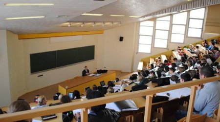 Azərbaycanda hansı universitet adına uyğun fəaliyyət göstərmir? – ARAŞDIRMA