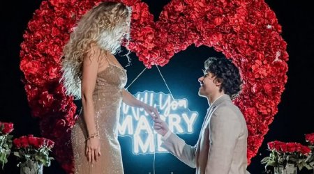 Türkiyə millisinin üzvündən romantik evlilik təklifi - FOTO