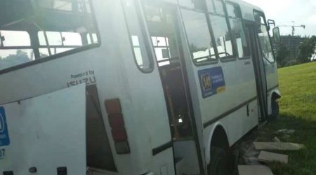 Yevlaxda bir gündə iki avtobus QƏZASI: Yaralılar var – ADLAR