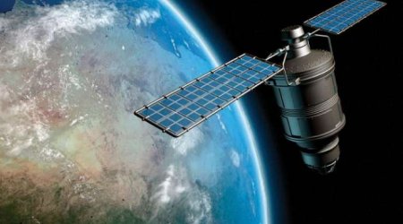 Kosmik gəmi Yerin qütbləri üzərində ilk orbital uçuşunu həyata keçirdi - VİDEO