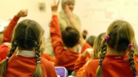 Britaniya xeyriyyəçiləri Ukraynada uşaqlarla işləmək üçün pedofili İŞƏ GÖTÜRÜBLƏR